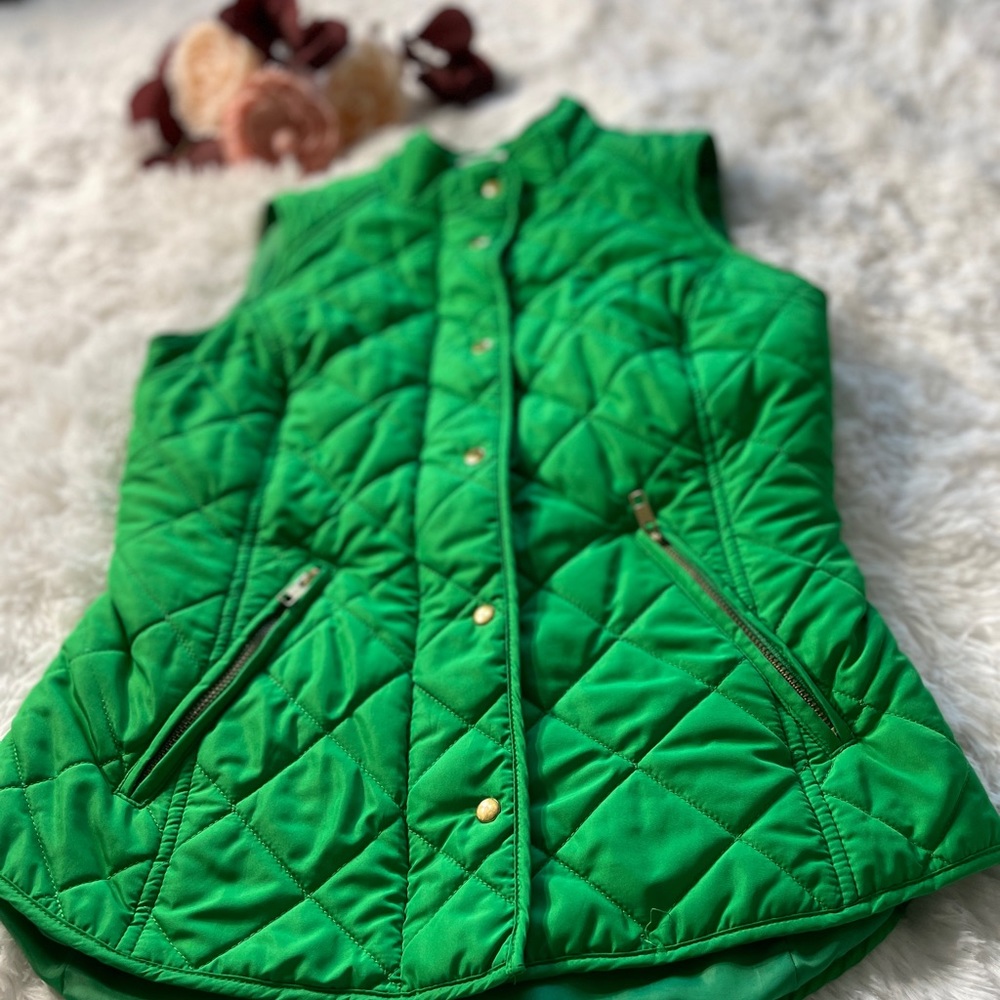 Crown & Ivy Green Quilted Vest